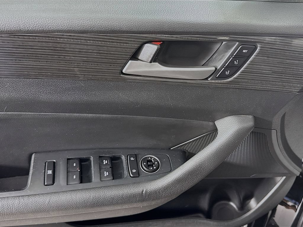 Used 2019 Hyundai Sonata Limited FWD image 20