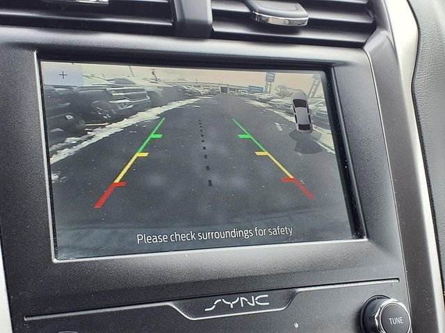 Used 2020 Ford Fusion SEL image 9