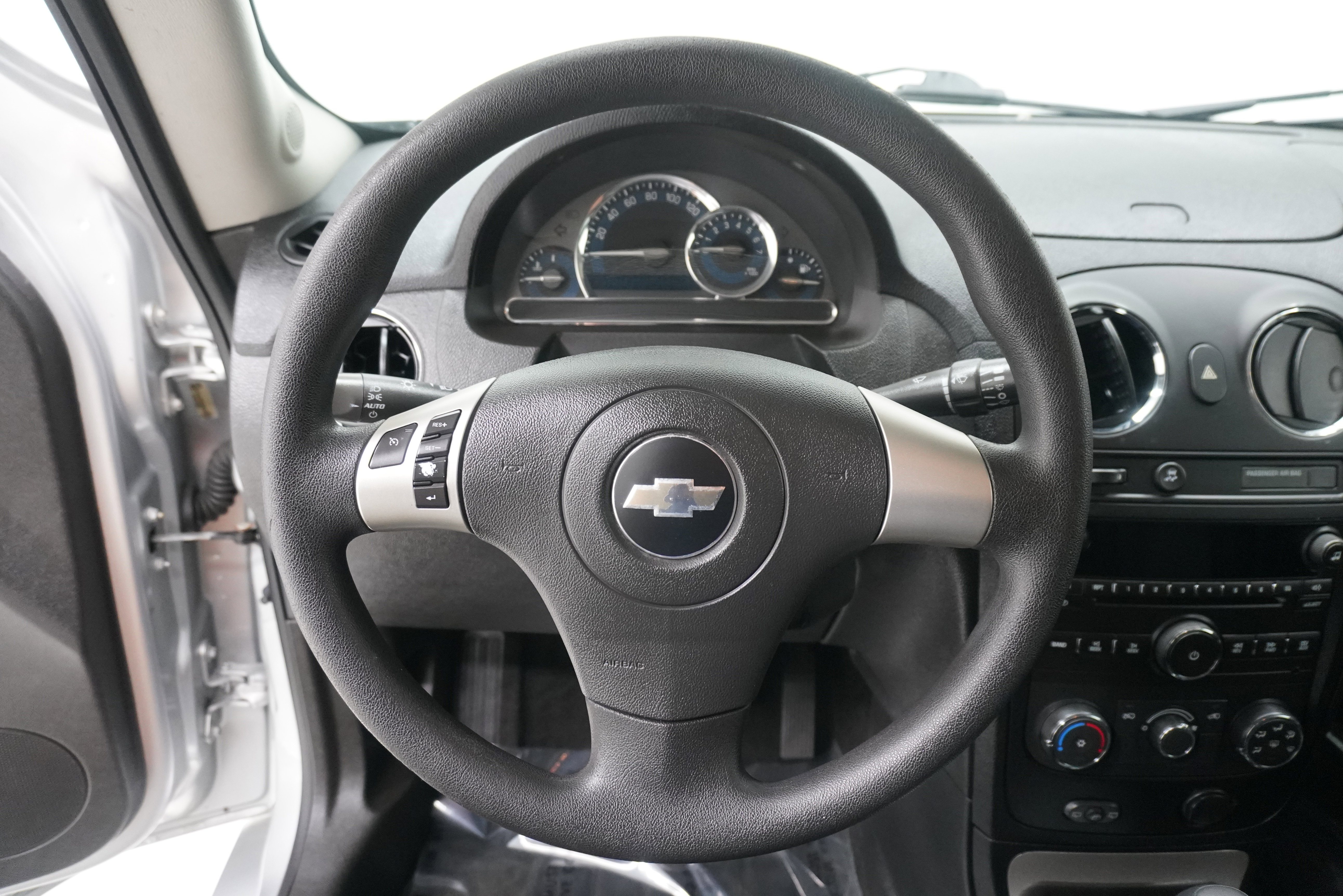 Used 2010 Chevrolet HHR LS FWD image 15