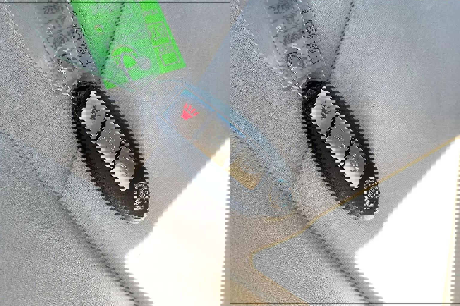 Used 2011 Nissan Leaf w/ Protection Pkg image 19