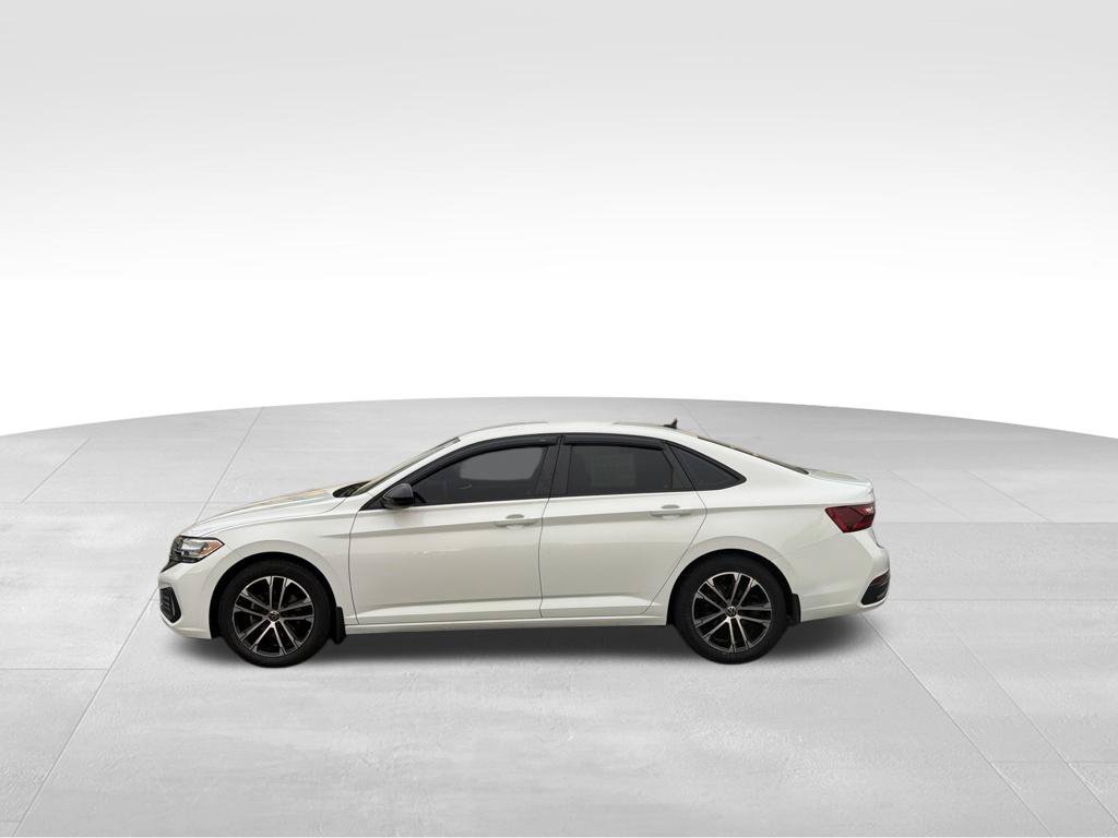 Used 2022 Volkswagen Jetta Sport FWD image 21