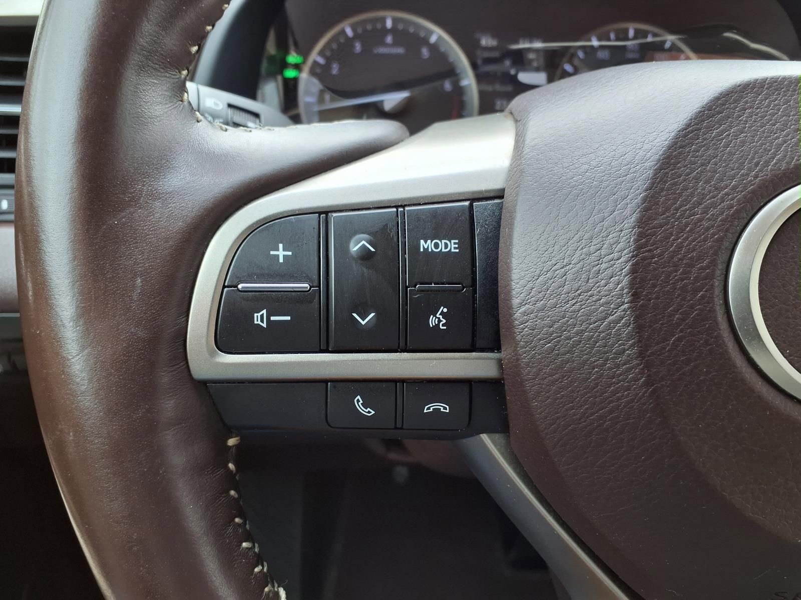 Used 2019 Lexus RX 350L FWD image 25