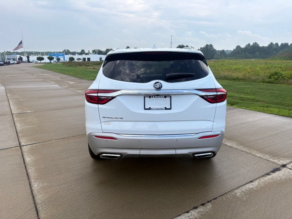 Used 2021 Buick Enclave Essence FWD image 5