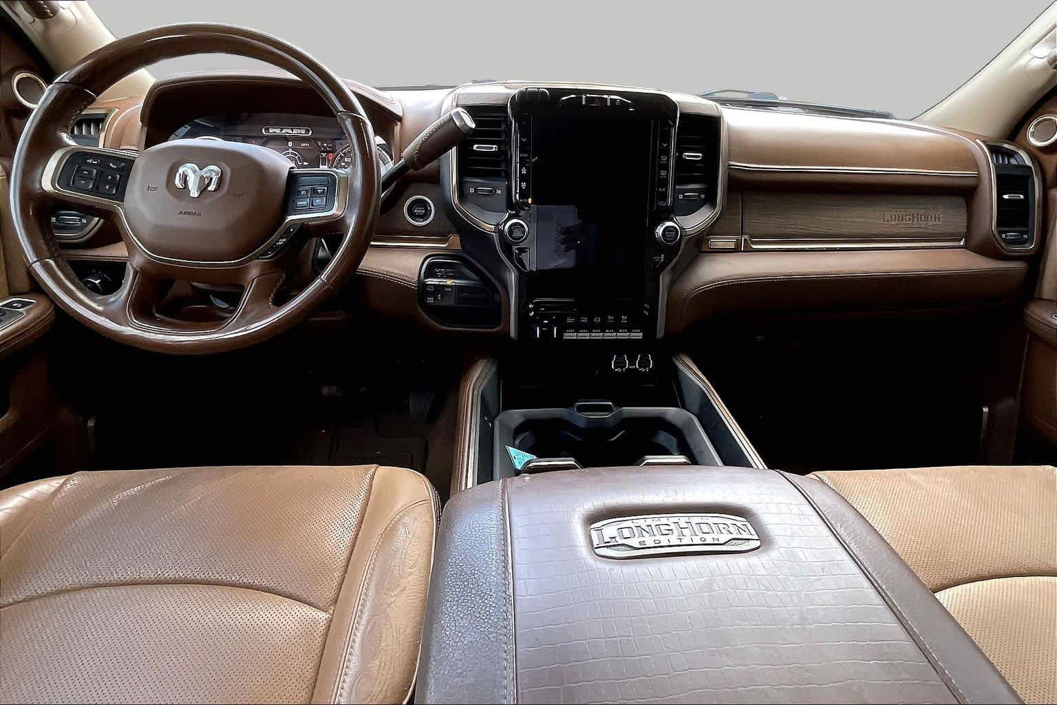 Used 2022 RAM 3500 Limited AWD/4WD image 16