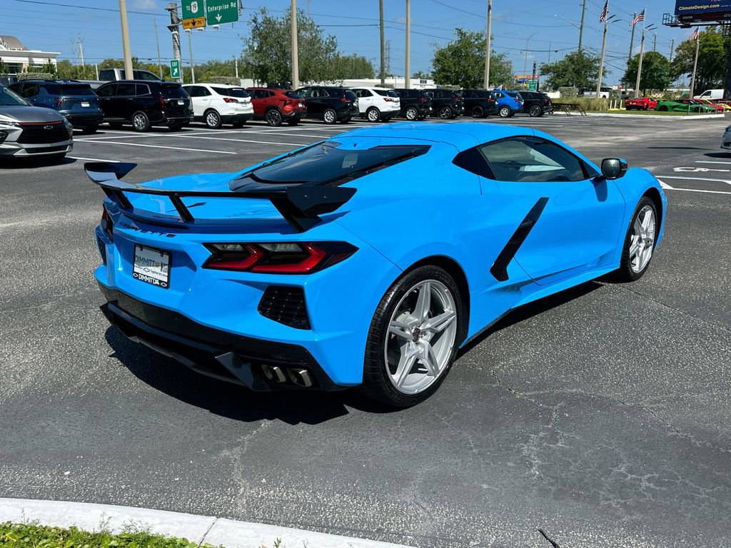 Used 2023 Chevrolet Corvette Stingray Preferred Cpe w/ Body-Color Dual Roof Package RWD image 5