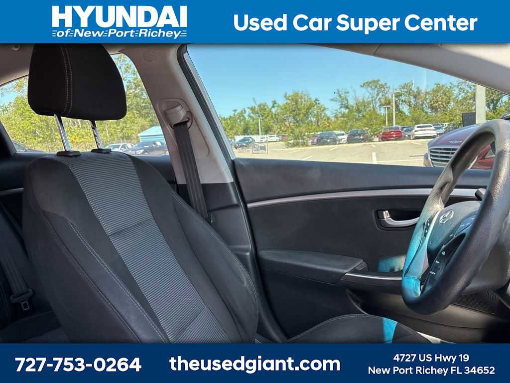 Used 2016 Hyundai Elantra GT FWD image 7