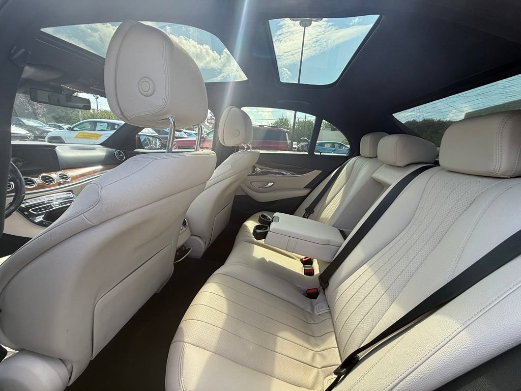 Used 2018 Mercedes-Benz E 300 4MATIC image 18