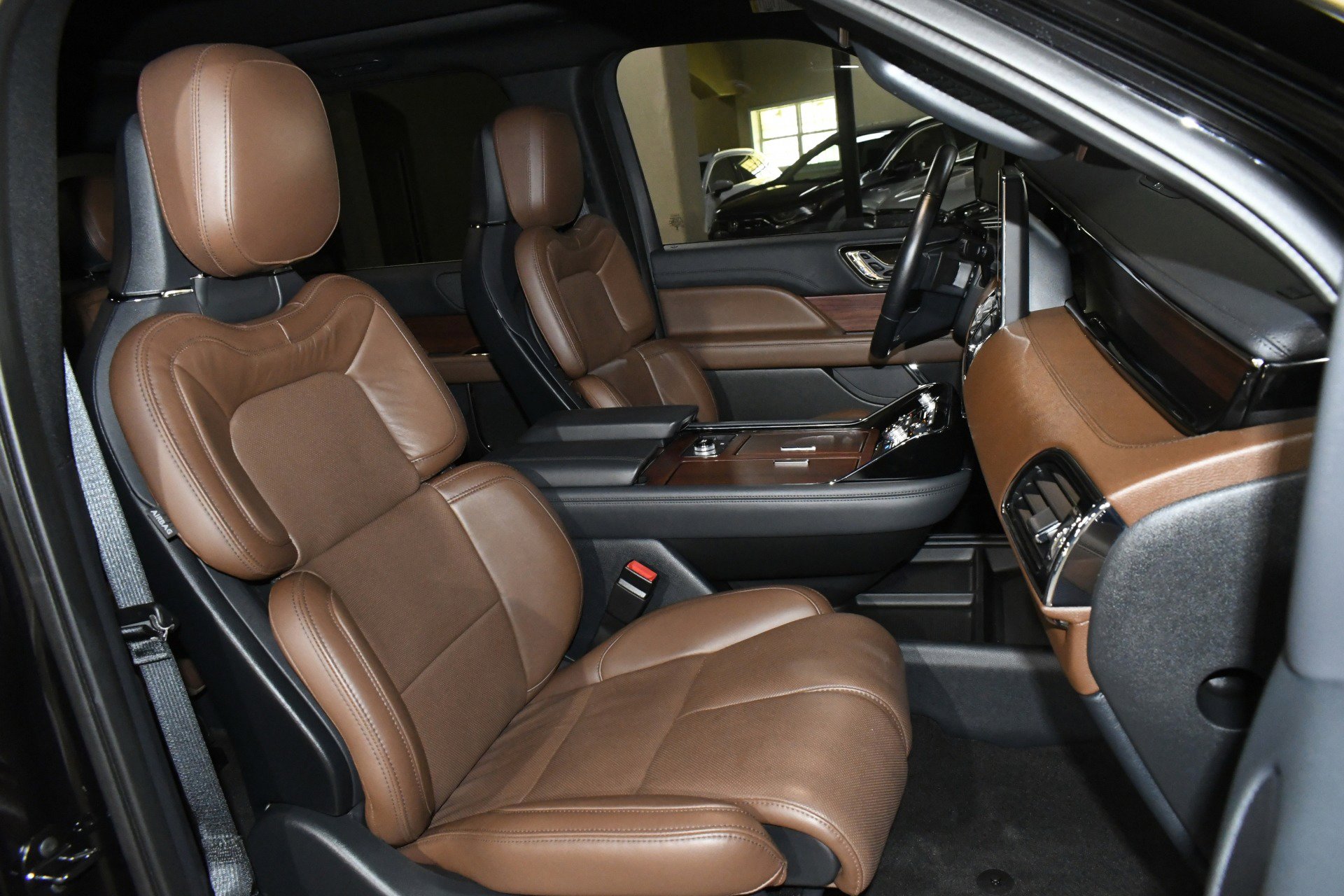 Used 2023 Lincoln Navigator Reserve image 8