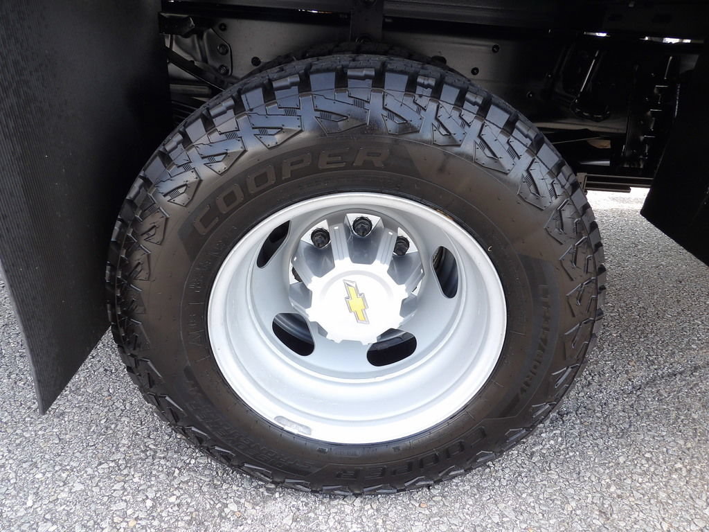 Used 2024 Chevrolet Silverado 3500 W/T w/ Snow Plow Prep Package AWD/4WD image 60