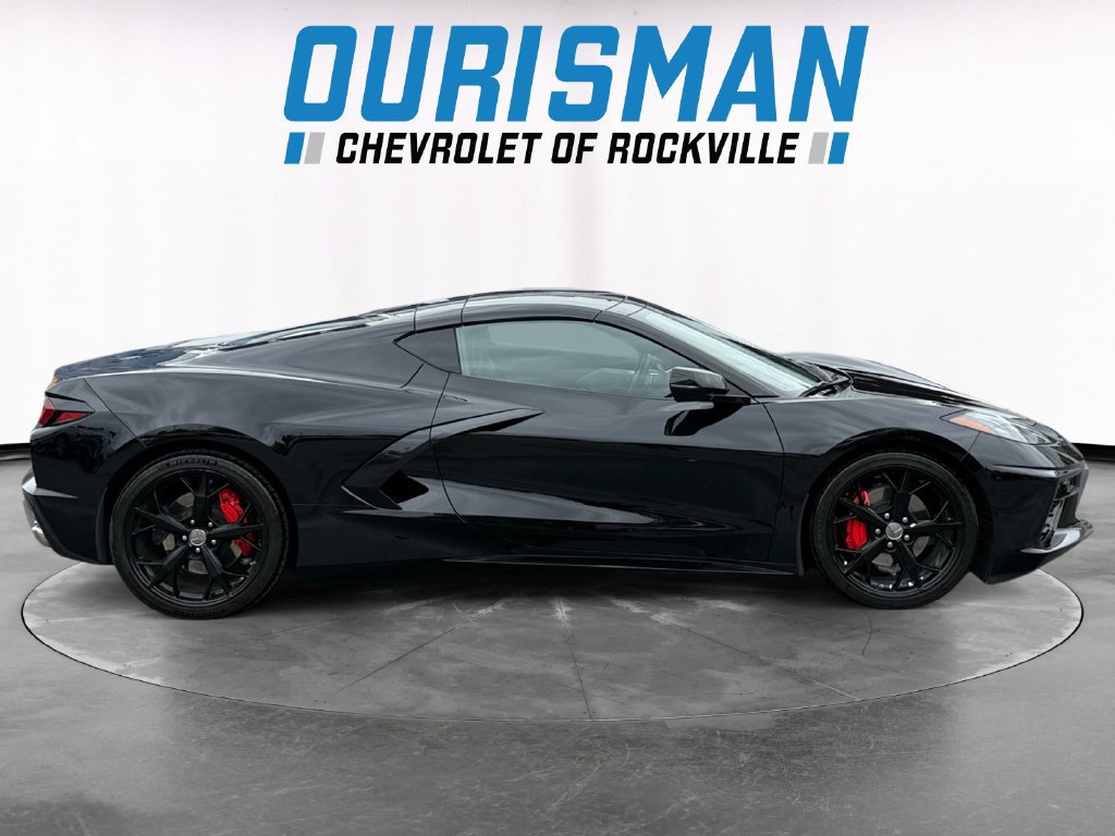Used 2022 Chevrolet Corvette Stingray Preferred Cpe w/ Battery Protection Package RWD image 7