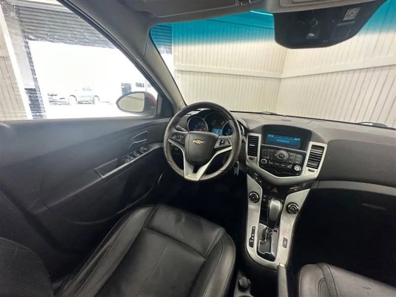 Used 2011 Chevrolet Cruze LT image 15