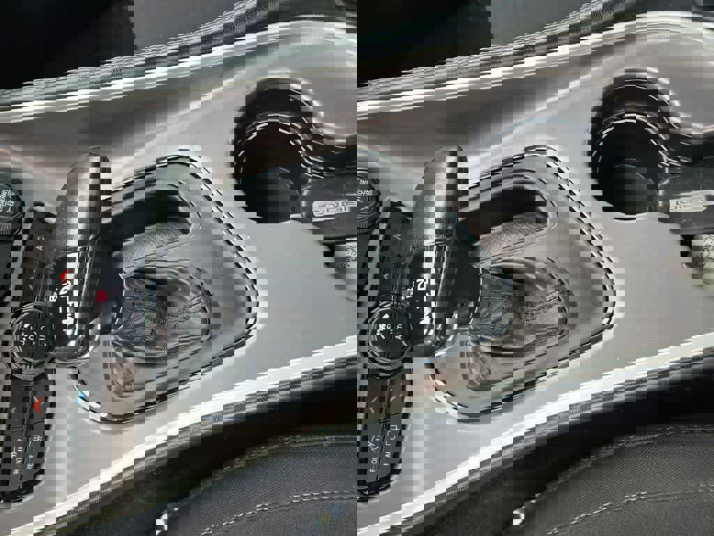 Used 2022 Dodge Challenger GT image 15