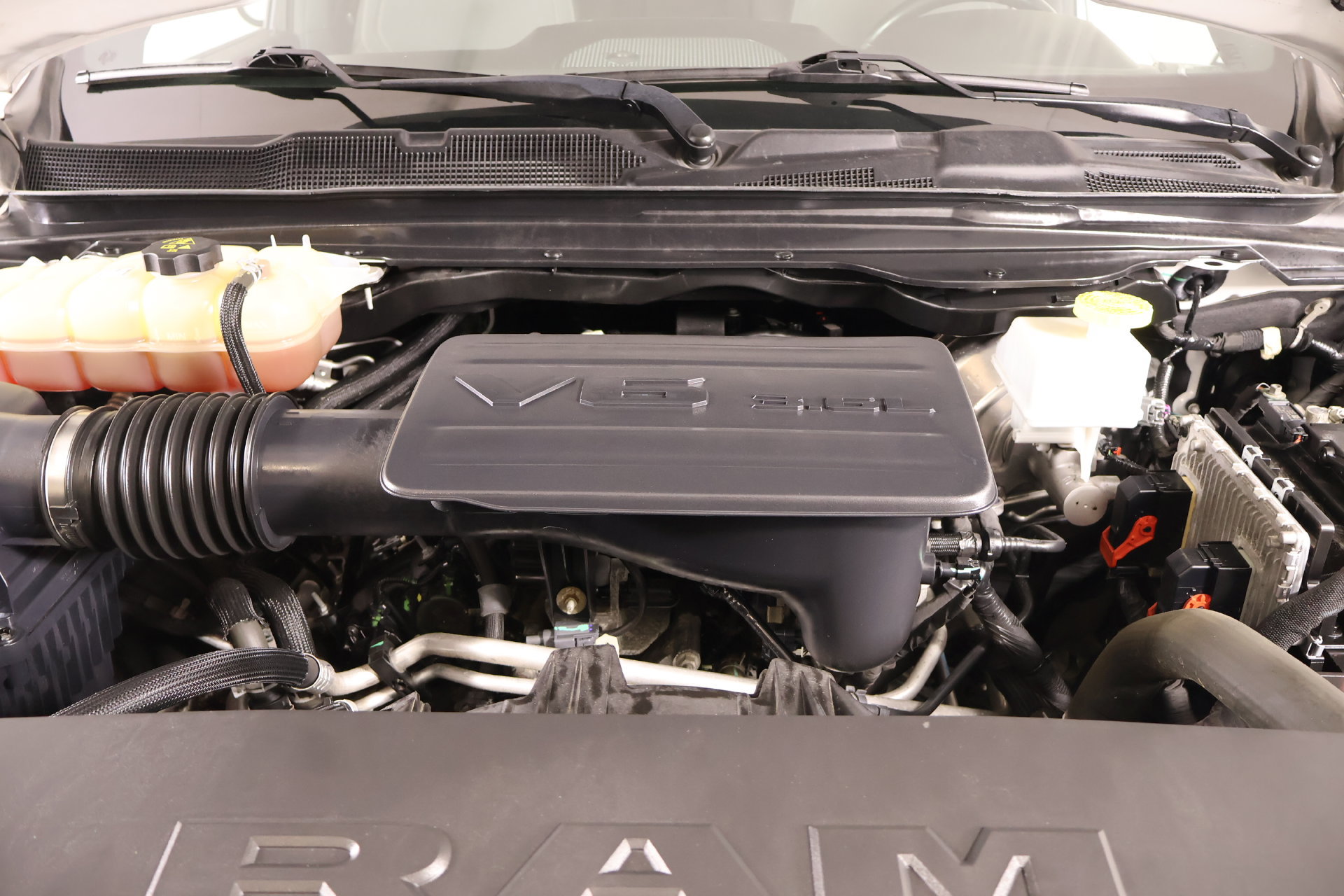 Used 2023 RAM 1500 Big Horn AWD/4WD image 18