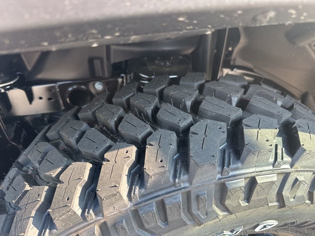 New 2025 Jeep Gladiator Willys image 30