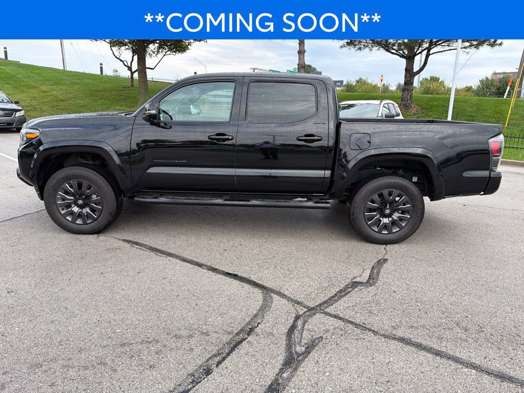 Used 2023 Toyota Tacoma Limited w/ Nightshade Package AWD/4WD image 11