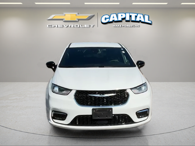 Used 2025 Chrysler Pacifica Select FWD image 8