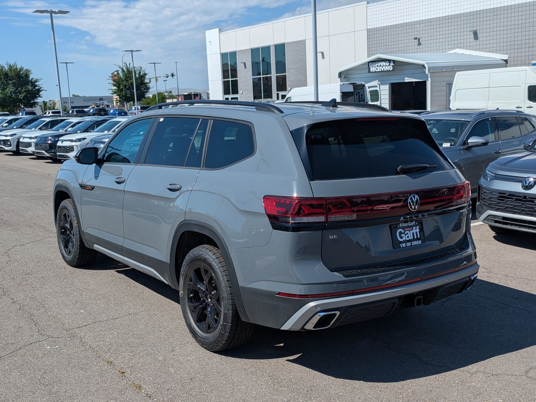 New 2026 Volkswagen Atlas Peak Edition AWD/4WD image 8