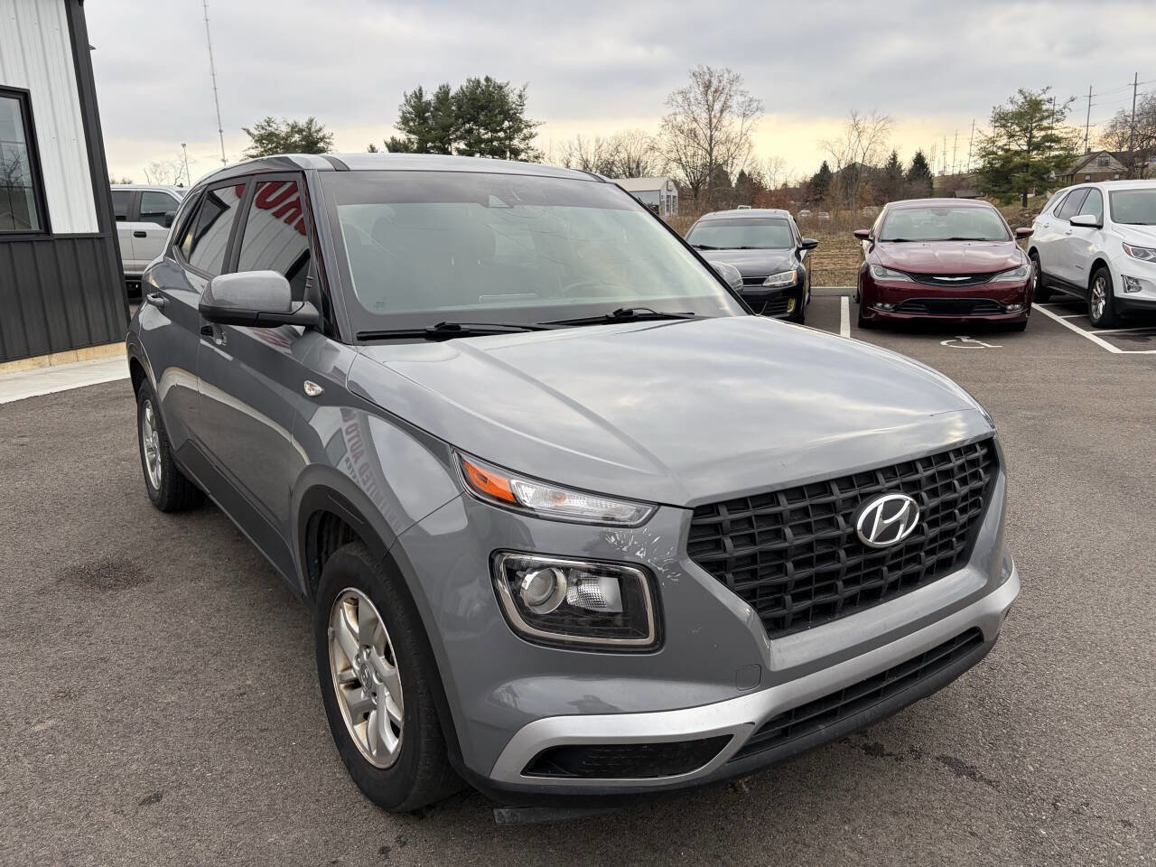Used 2022 Hyundai Venue SE w/ Cargo Package image 4
