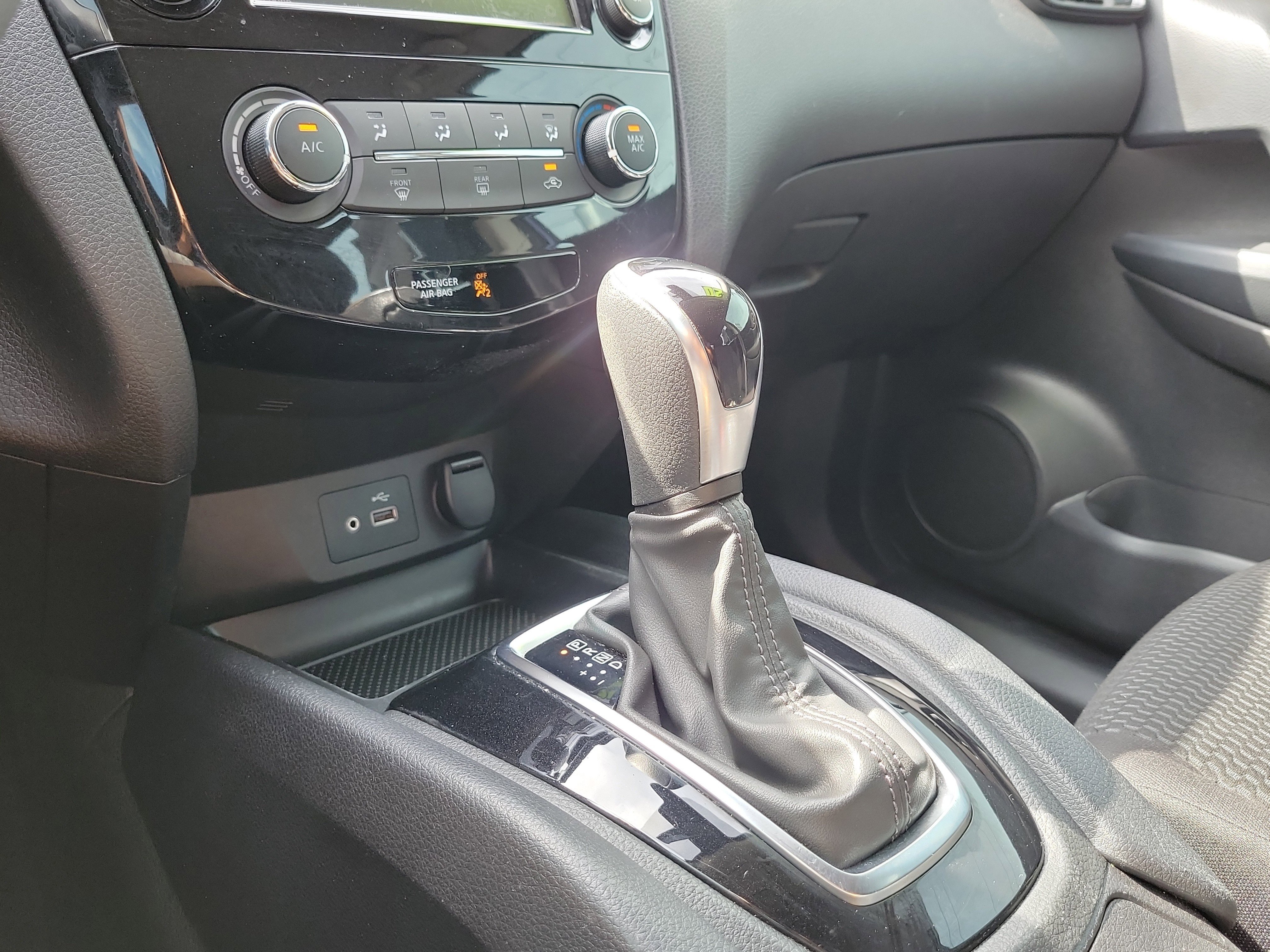 Used 2020 Nissan Rogue Sport S w/ Appearance Package FWD image 26