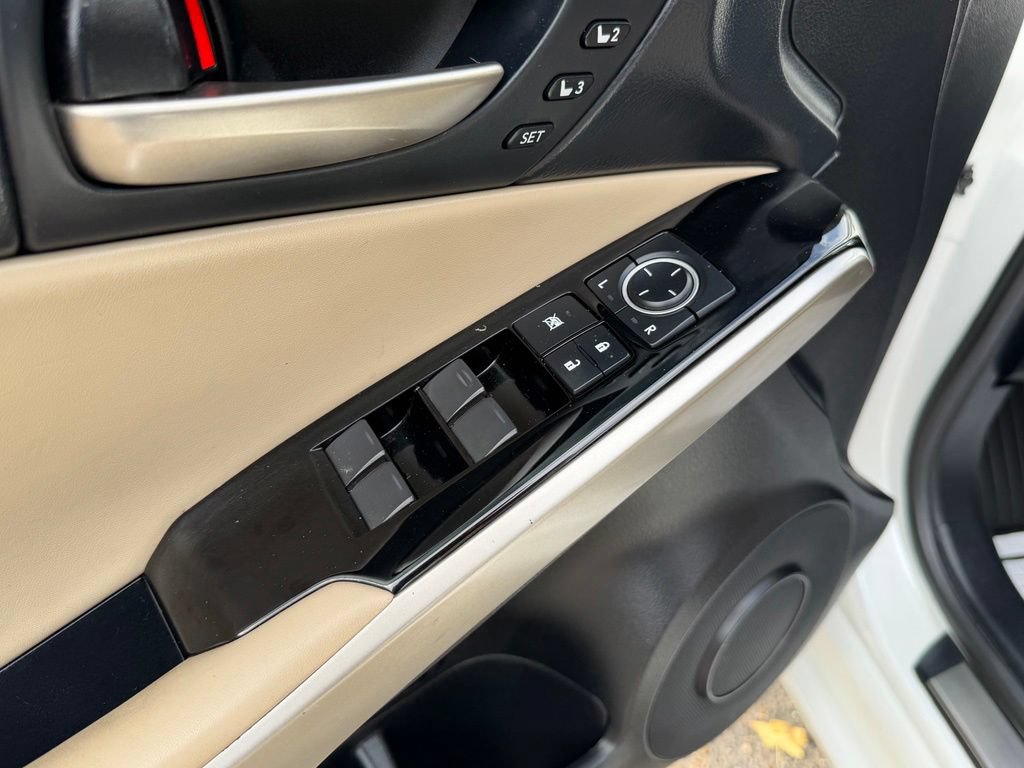 Used 2019 Lexus IS 300 w/ Premium Package RWD image 16