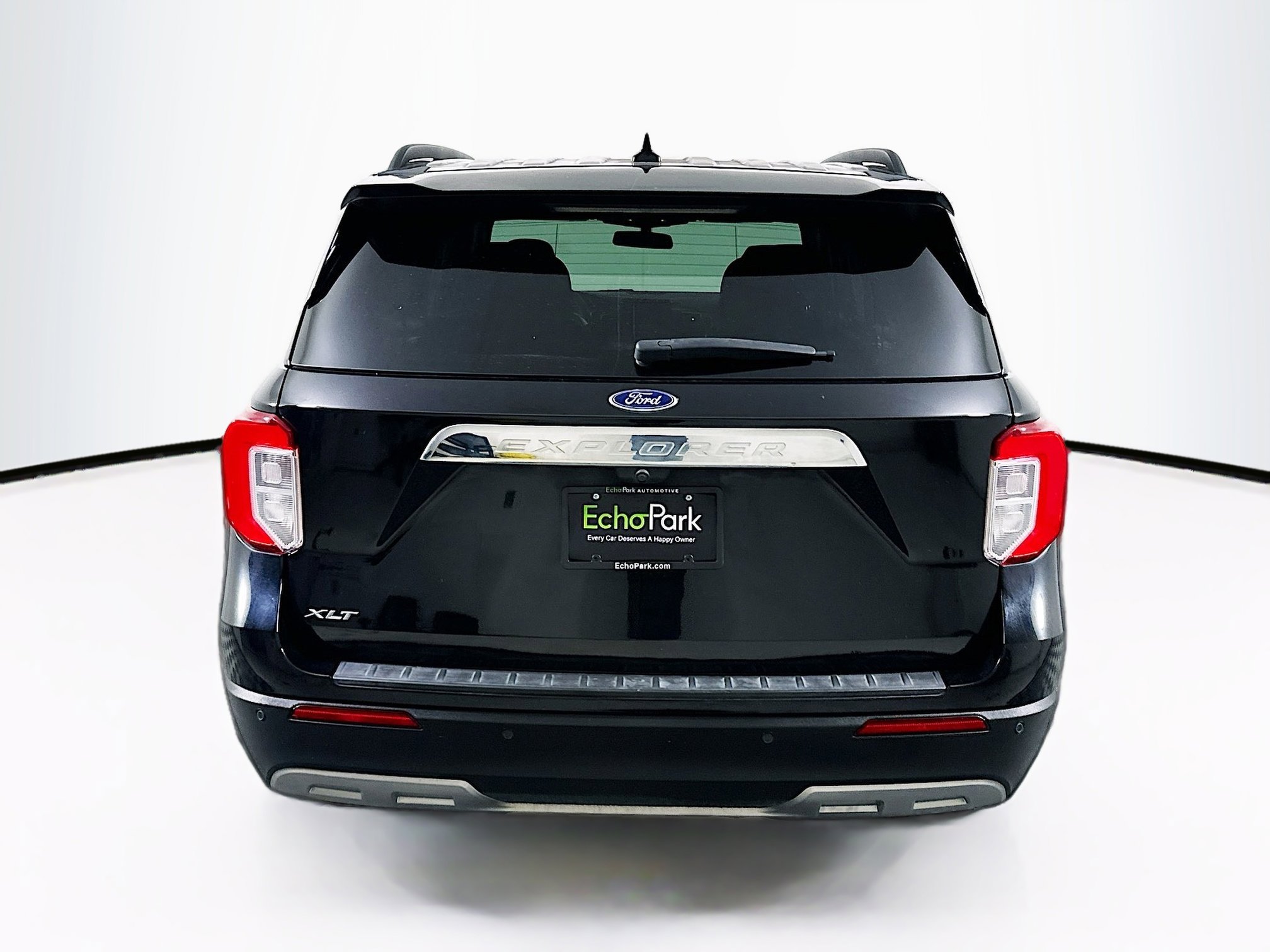 Used 2020 Ford Explorer XLT w/ Equipment Group 202A RWD image 7