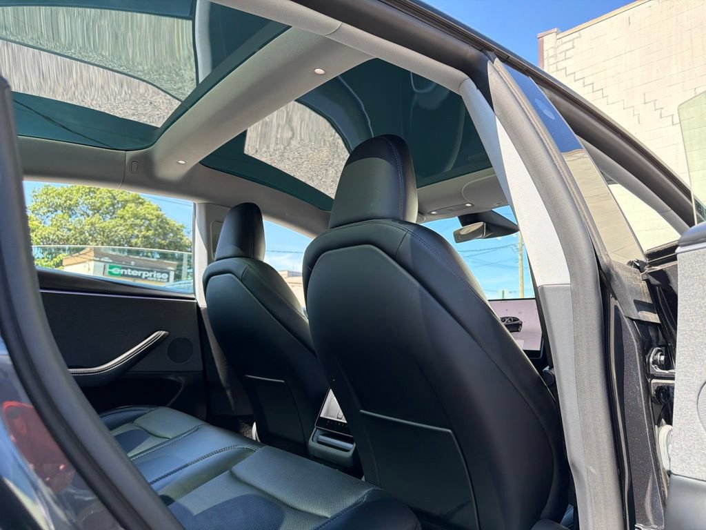 Used 2025 Tesla Model 3 Long Range RWD image 13
