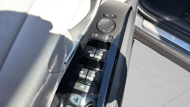 New 2026 Hyundai Tucson Limited AWD/4WD image 12