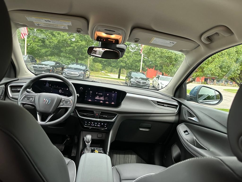 Used 2024 Buick Encore GX Avenir w/ Avenir Convenience Package AWD/4WD image 24