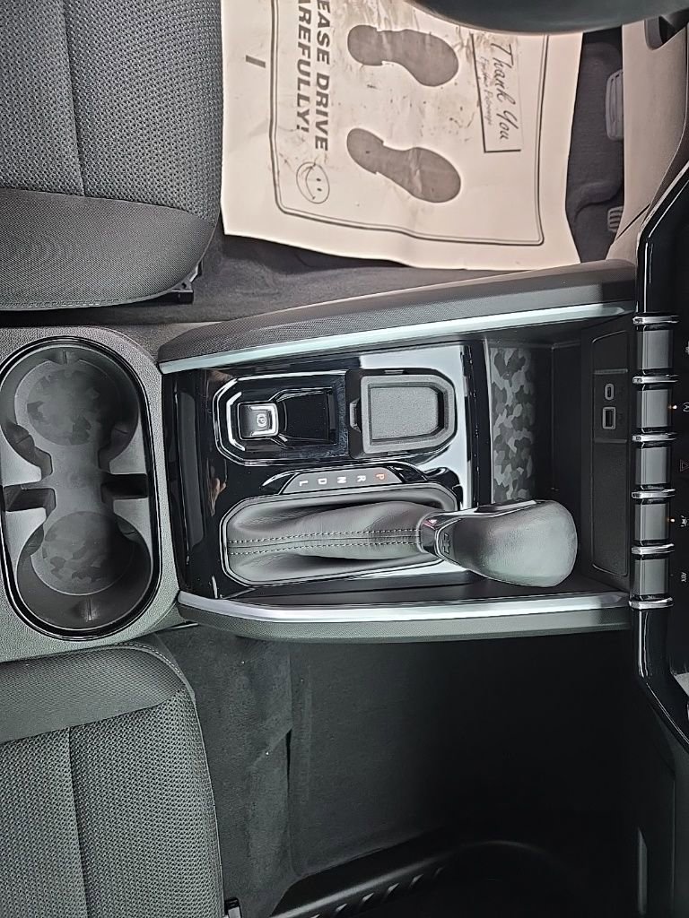 Used 2023 Chevrolet Colorado LT w/ LT Convenience Package image 23