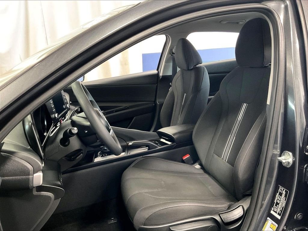 Used 2023 Hyundai Elantra SEL FWD image 10
