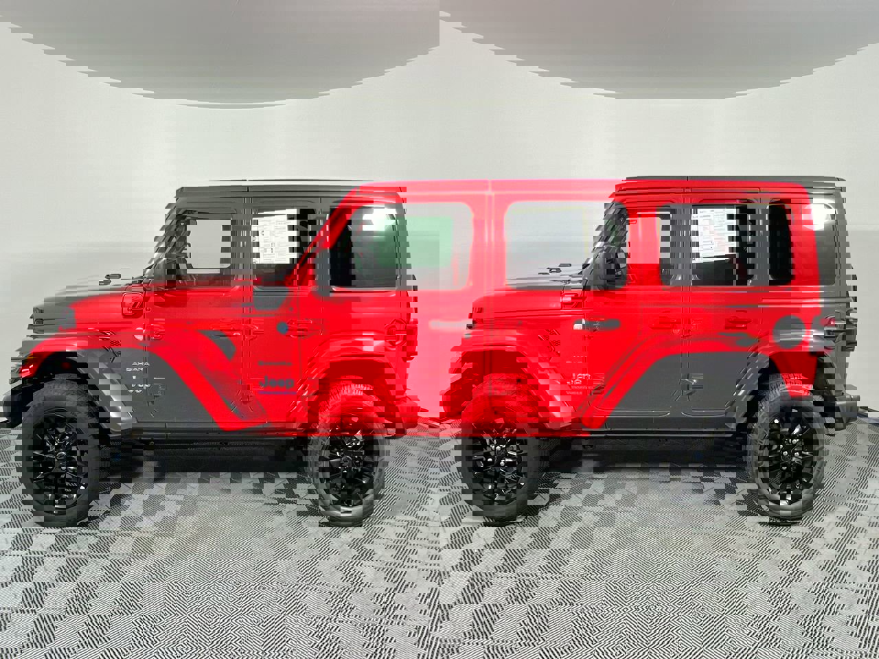 Used 2024 Jeep Wrangler Sahara image 7