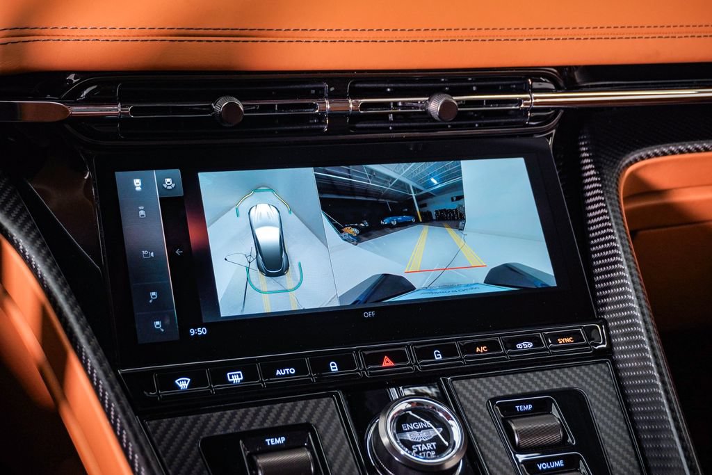 Used 2025 Aston Martin DB12 Coupe RWD image 29