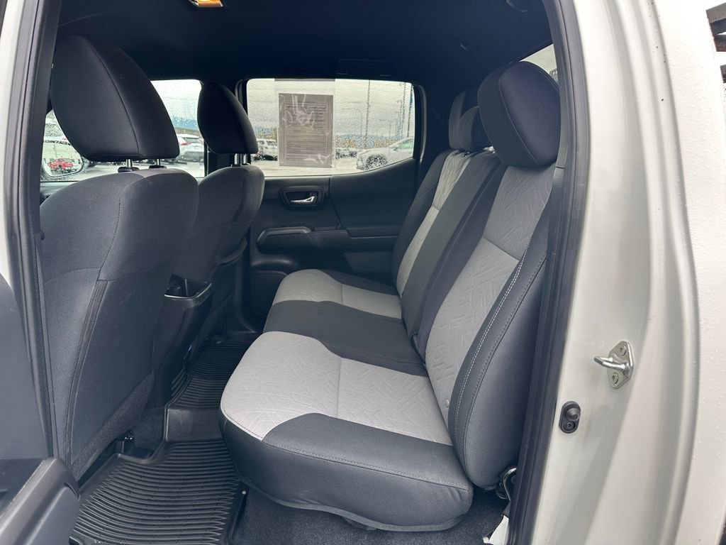 Used 2023 Toyota Tacoma TRD Off-Road image 14