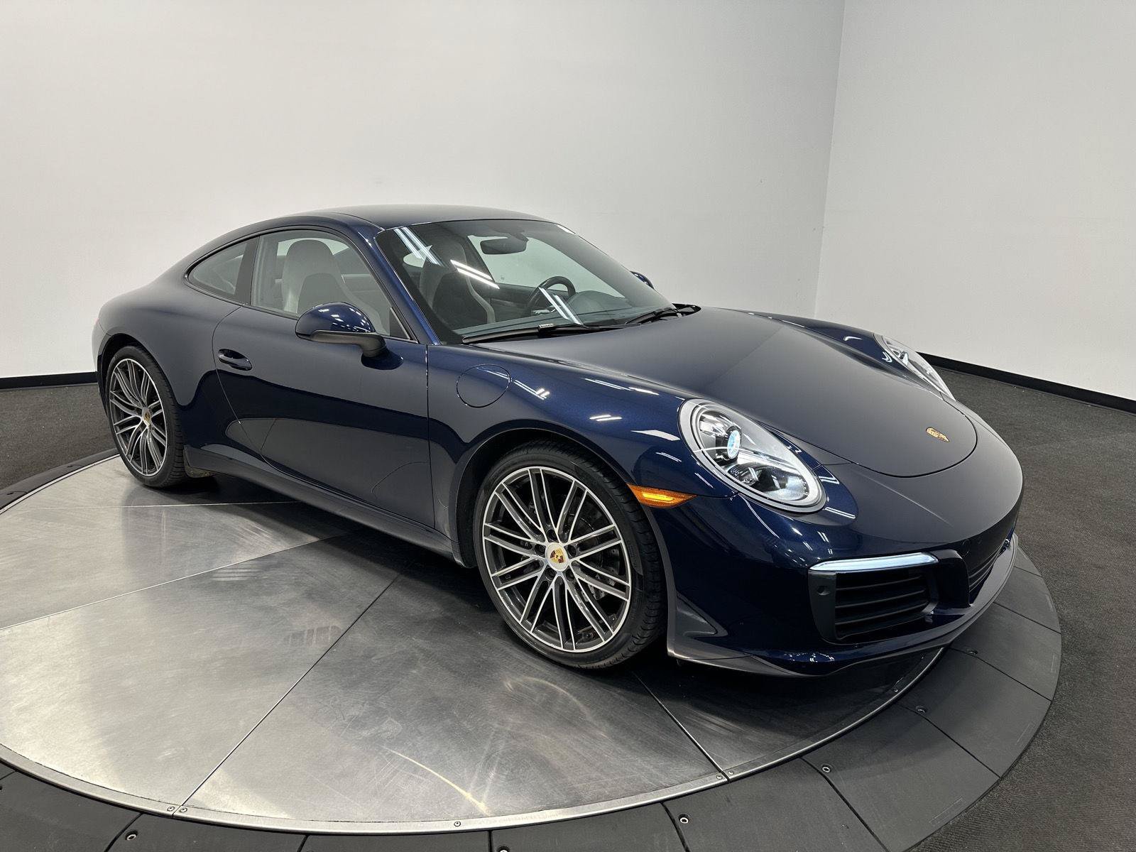 Certified 2018 Porsche 911 Carrera RWD image 9