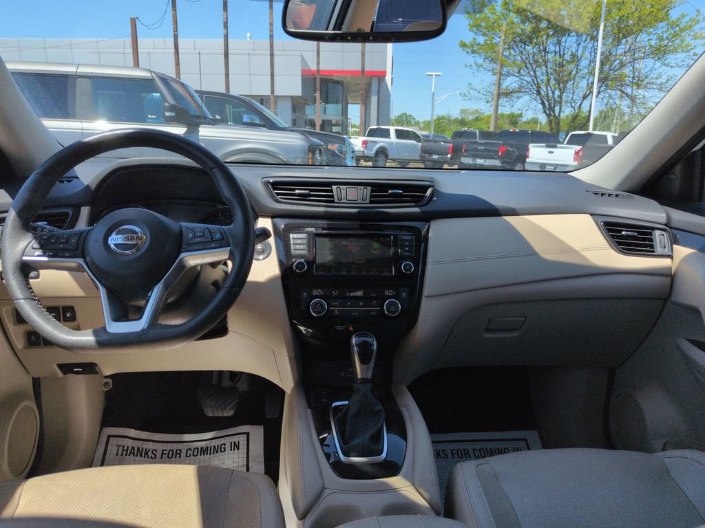 Used 2019 Nissan Rogue SL w/ Premium Package image 12