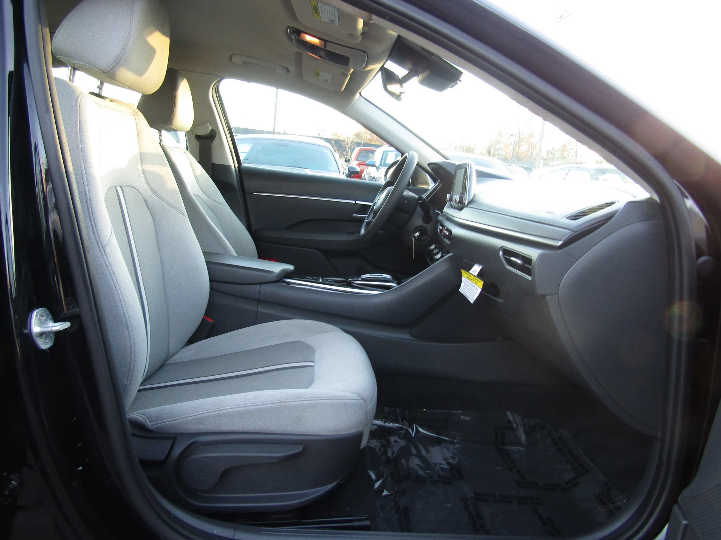 Used 2022 Hyundai Sonata SE FWD image 11