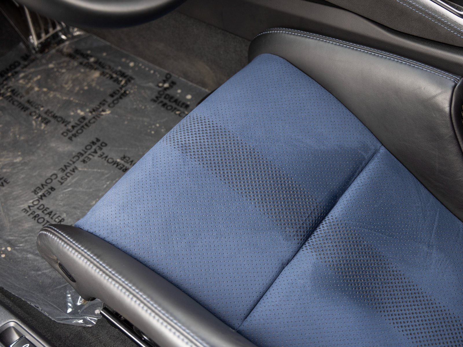 Used 2023 Porsche 718 Cayman GT4 RS image 38