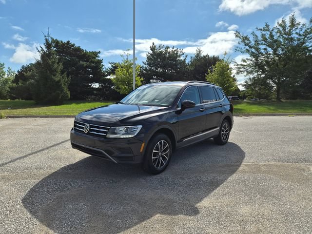Used 2020 Volkswagen Tiguan SE FWD image 1