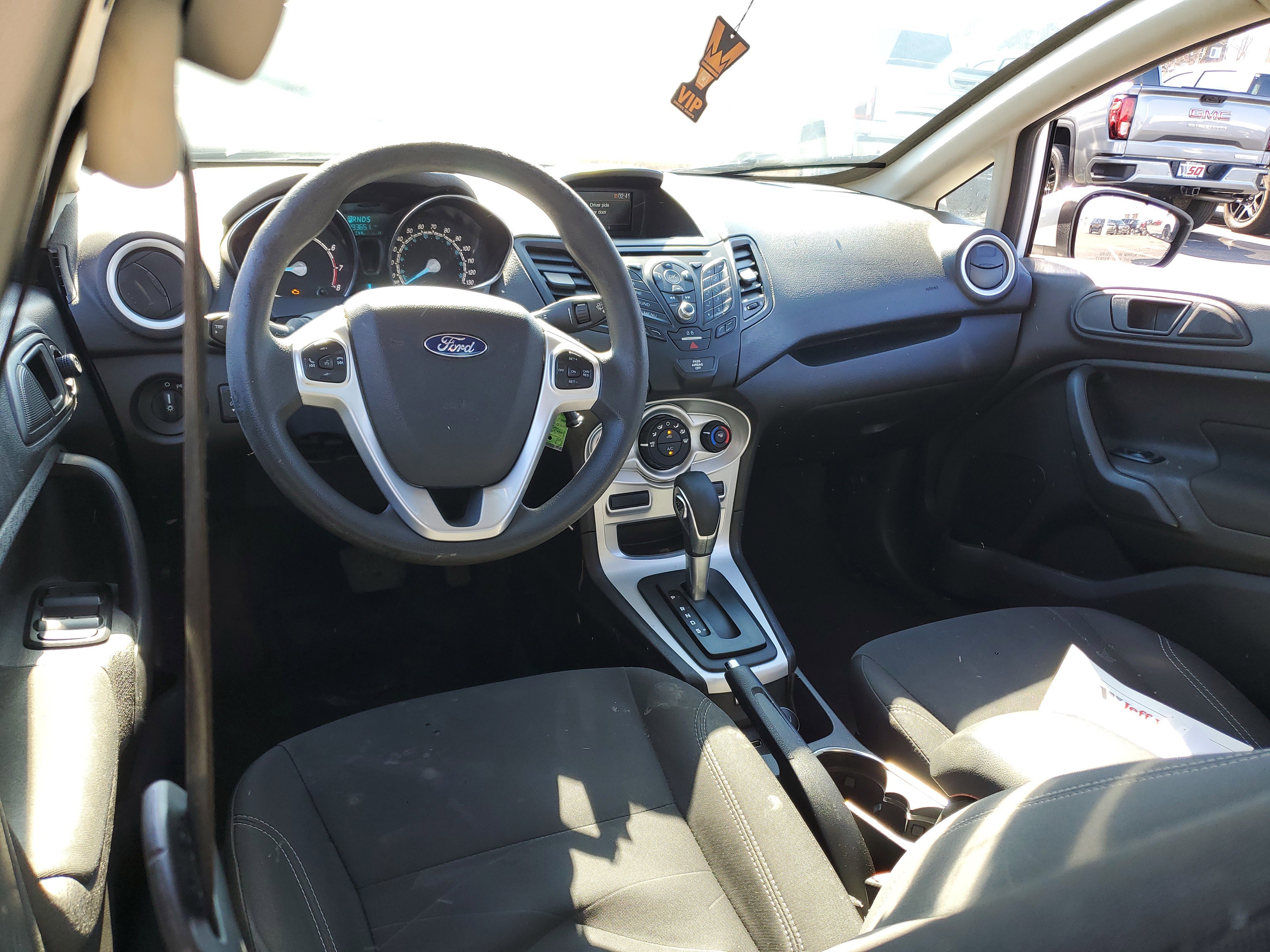 Used 2019 Ford Fiesta SE image 12