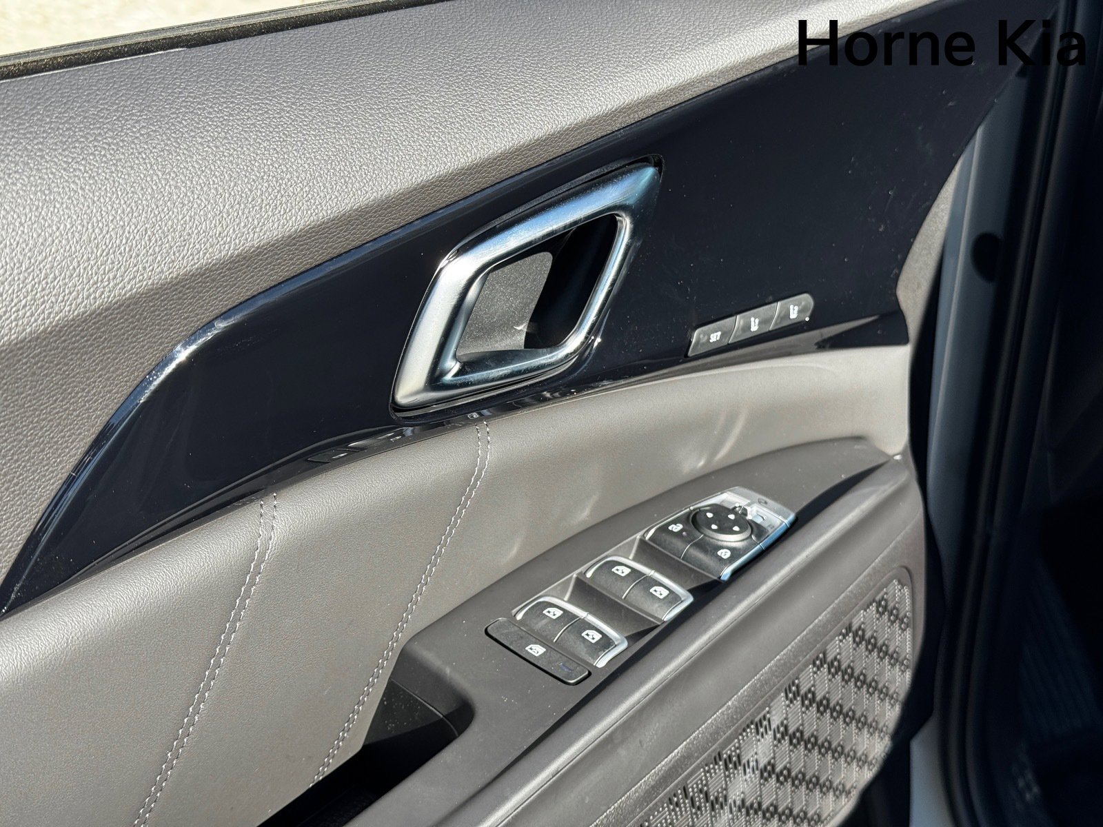 New 2026 Kia Carnival SX Prestige image 8