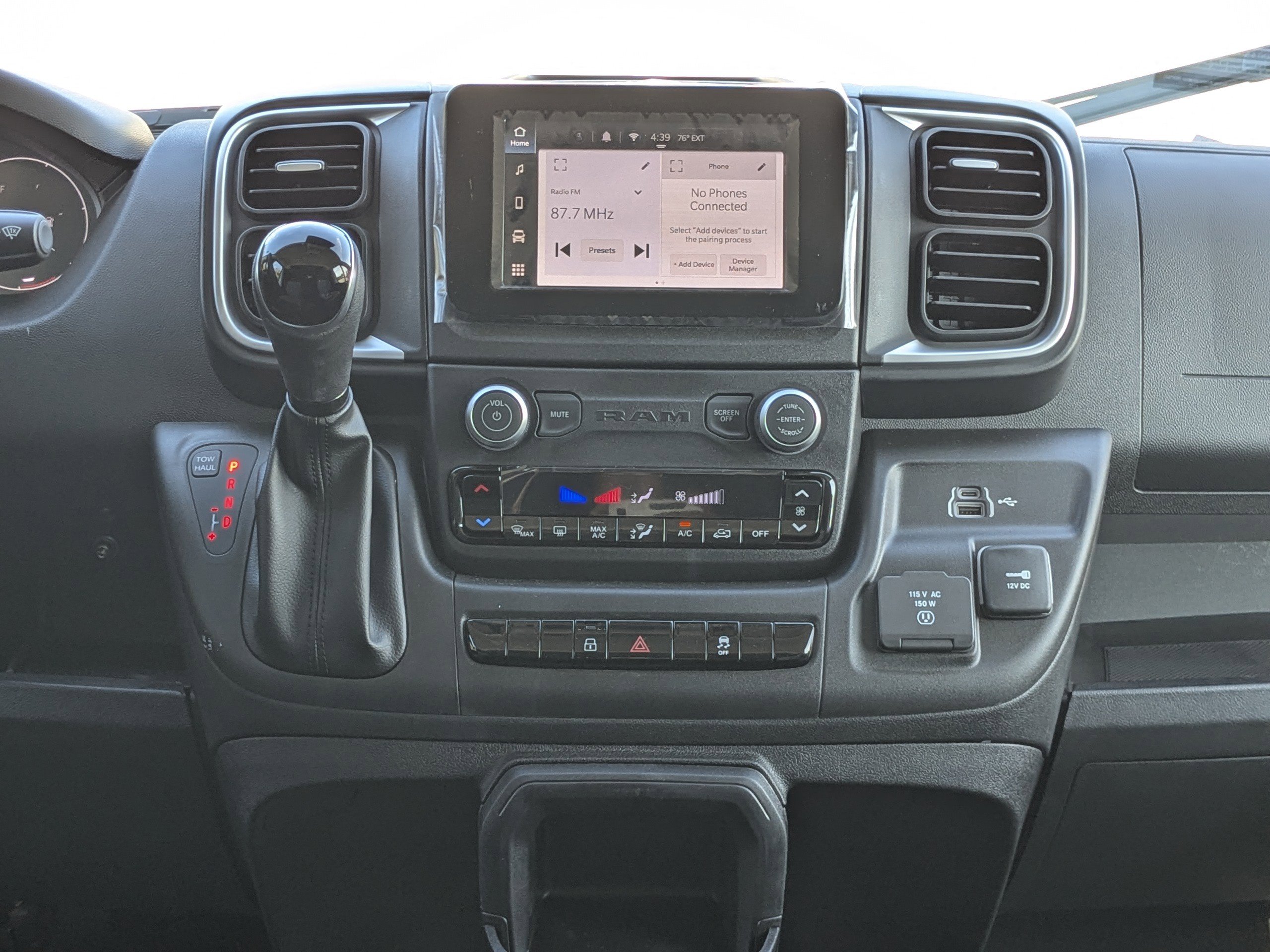 New 2026 RAM ProMaster 2500 w/ Quick Order Package 22G SLT image 17