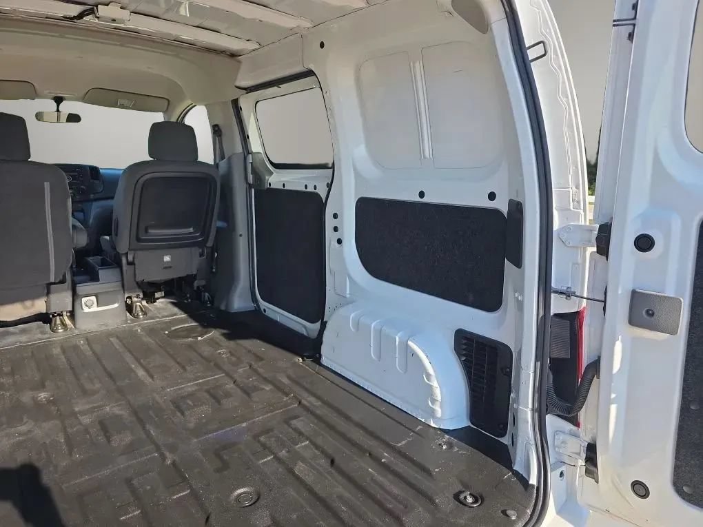 Used 2015 Chevrolet City Express LT w/ Appearance Package FWD image 30