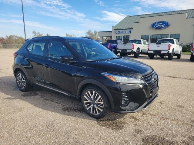 Used 2024 Nissan Kicks SR image 18