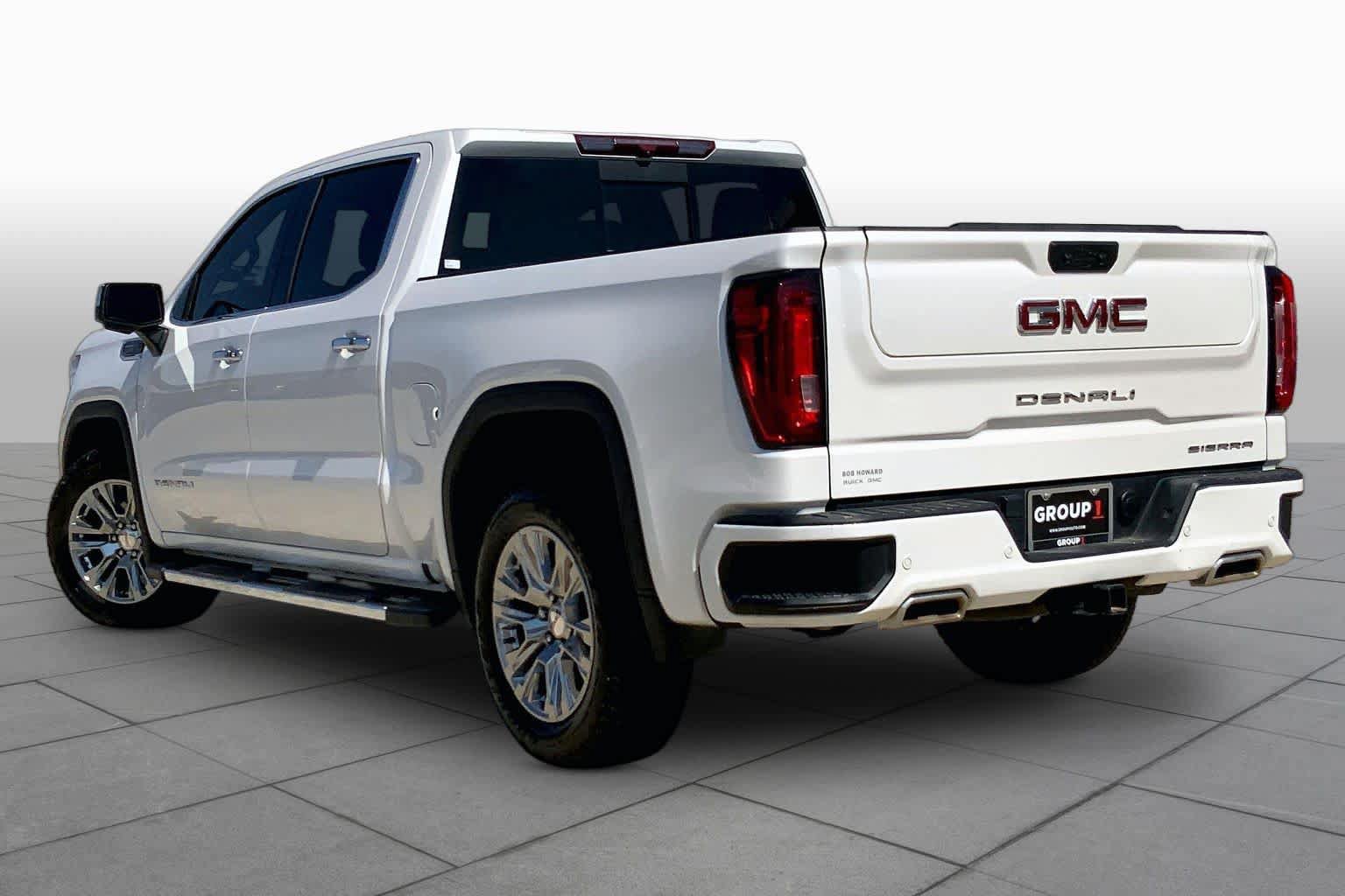 Used 2022 GMC Sierra 1500 Denali w/ Denali Carbonpro Edition AWD/4WD image 12