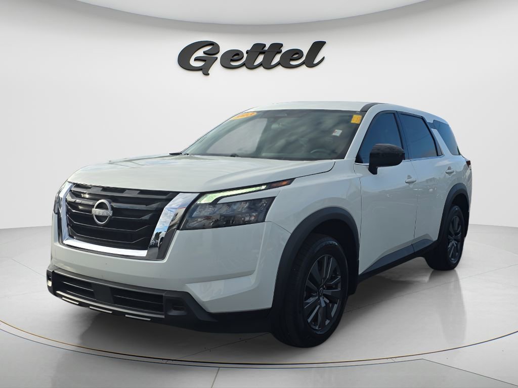 Used 2023 Nissan Pathfinder S AWD/4WD image 1