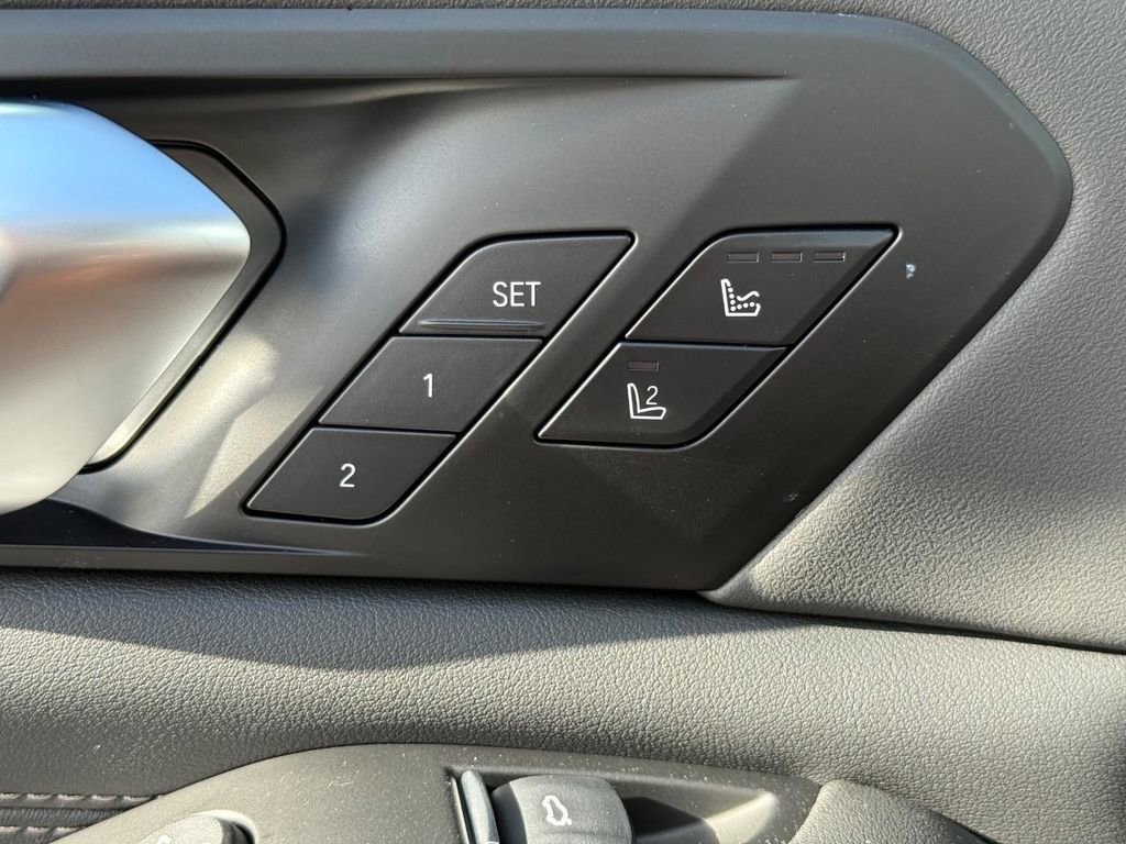 New 2026 BMW X5 xDrive50e w/ M Sport Package image 11