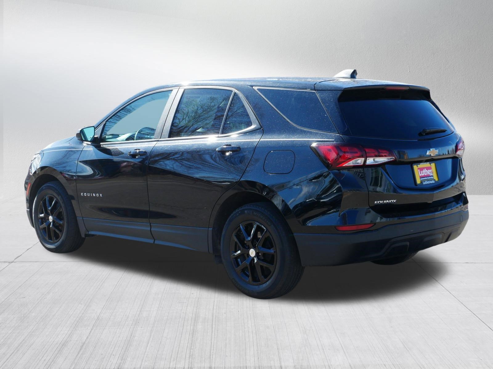 Used 2023 Chevrolet Equinox LS w/ LS Convenience Package image 5