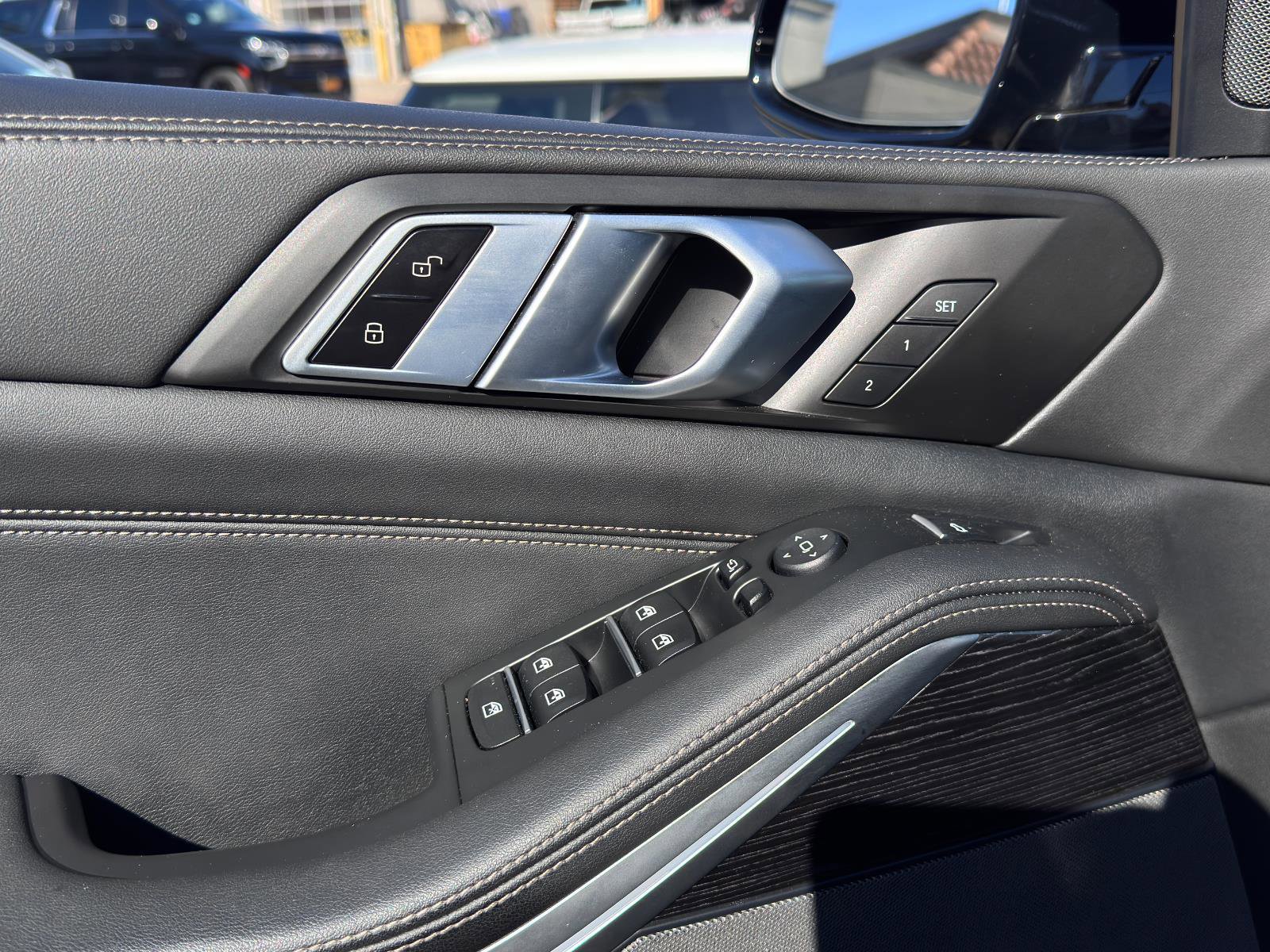 Used 2025 BMW X5 xDrive40i w/ M Sport Package image 14