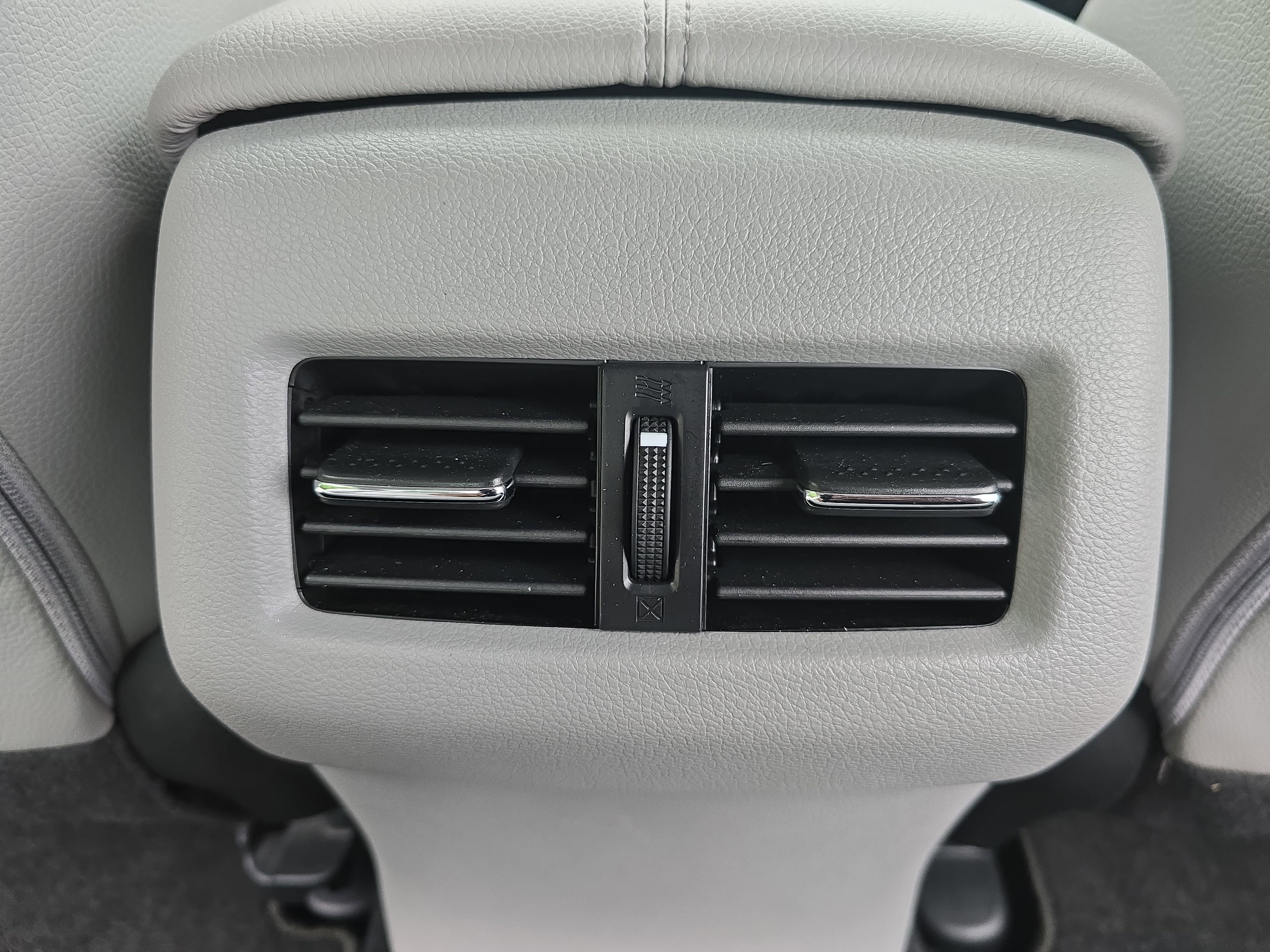 Used 2015 Honda Accord EX-L image 12