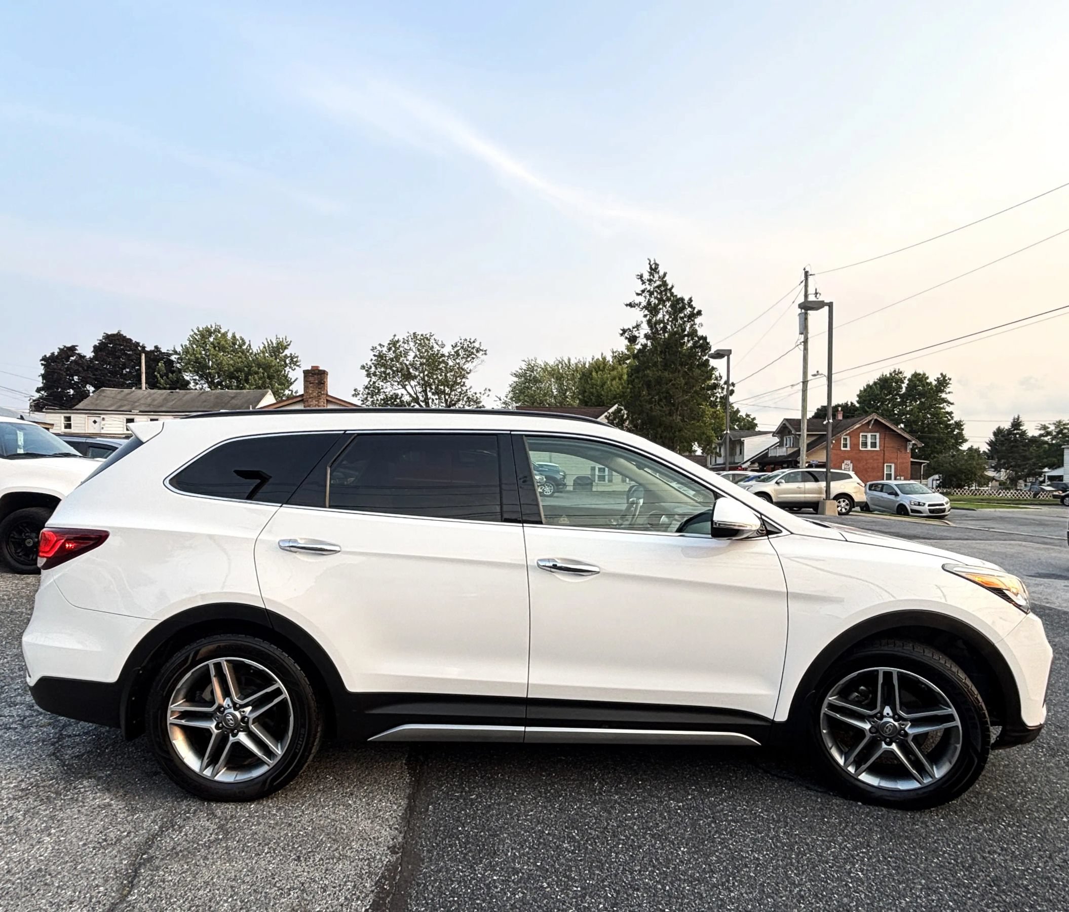 Used 2019 Hyundai Santa Fe XL AWD/4WD image 6